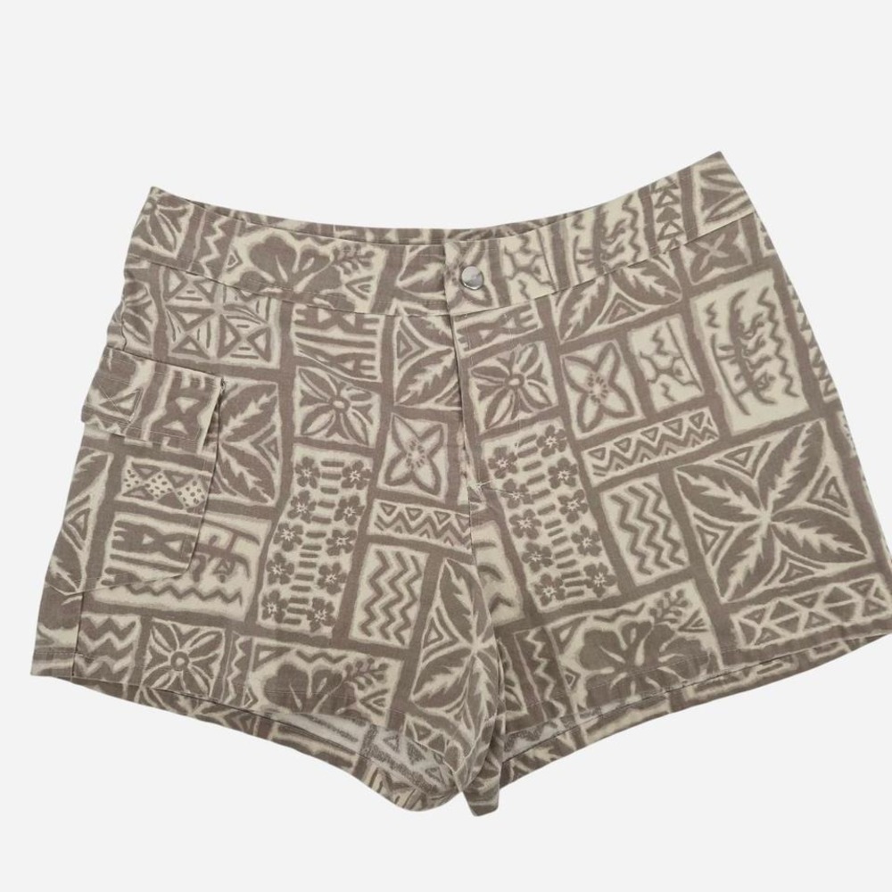 Y2K 90s Hawaiian brown and cream patterned cotton shorts‎